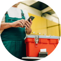 toolbox-photo Man accessing free toolbox talks